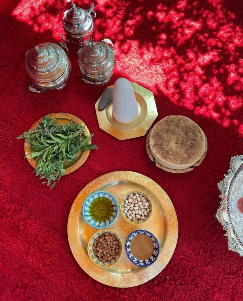 Tasting traditional Moroccan teas with Morocco Travelogue